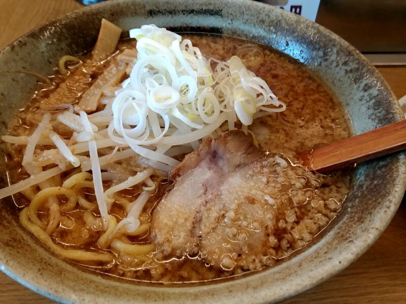 「めんや志道」背脂ラーメン