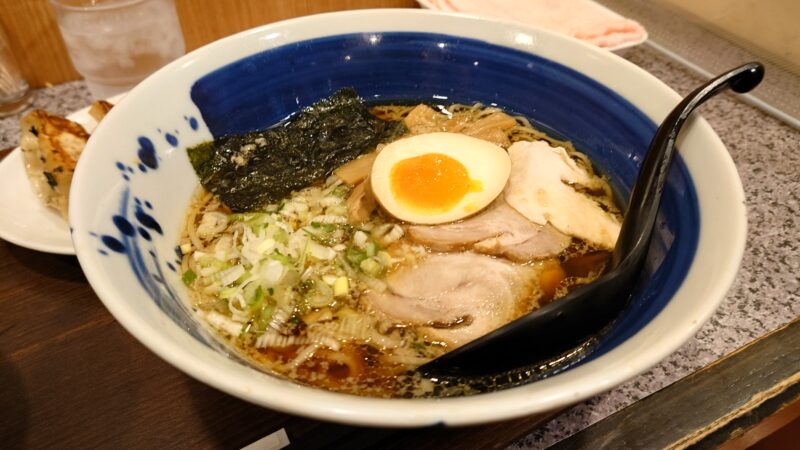 新木場「直久」こく旨らーめん醤油味