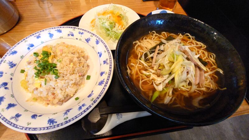 「萬萬」ラーメンセット